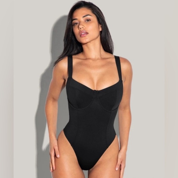 TA3 Hi Cut Lifty Lace Up Corset Swimsuit Bathing Suit Medium Regular/Long F/G - Picture 4 of 15